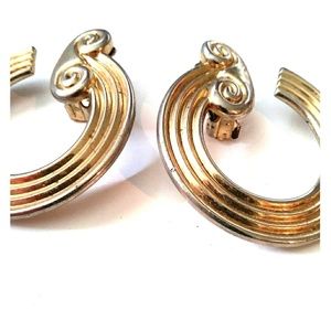 Vintage 80's Dynasty Look Gold Clip Earrings